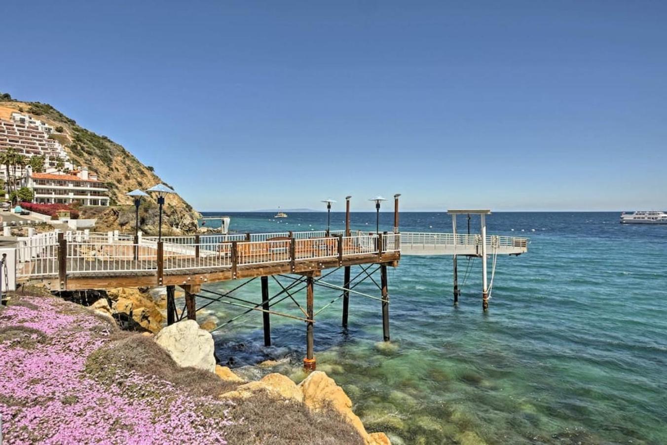 Gorgeous Oceanfront Villa With Panoramic Views Avalon Kültér fotó