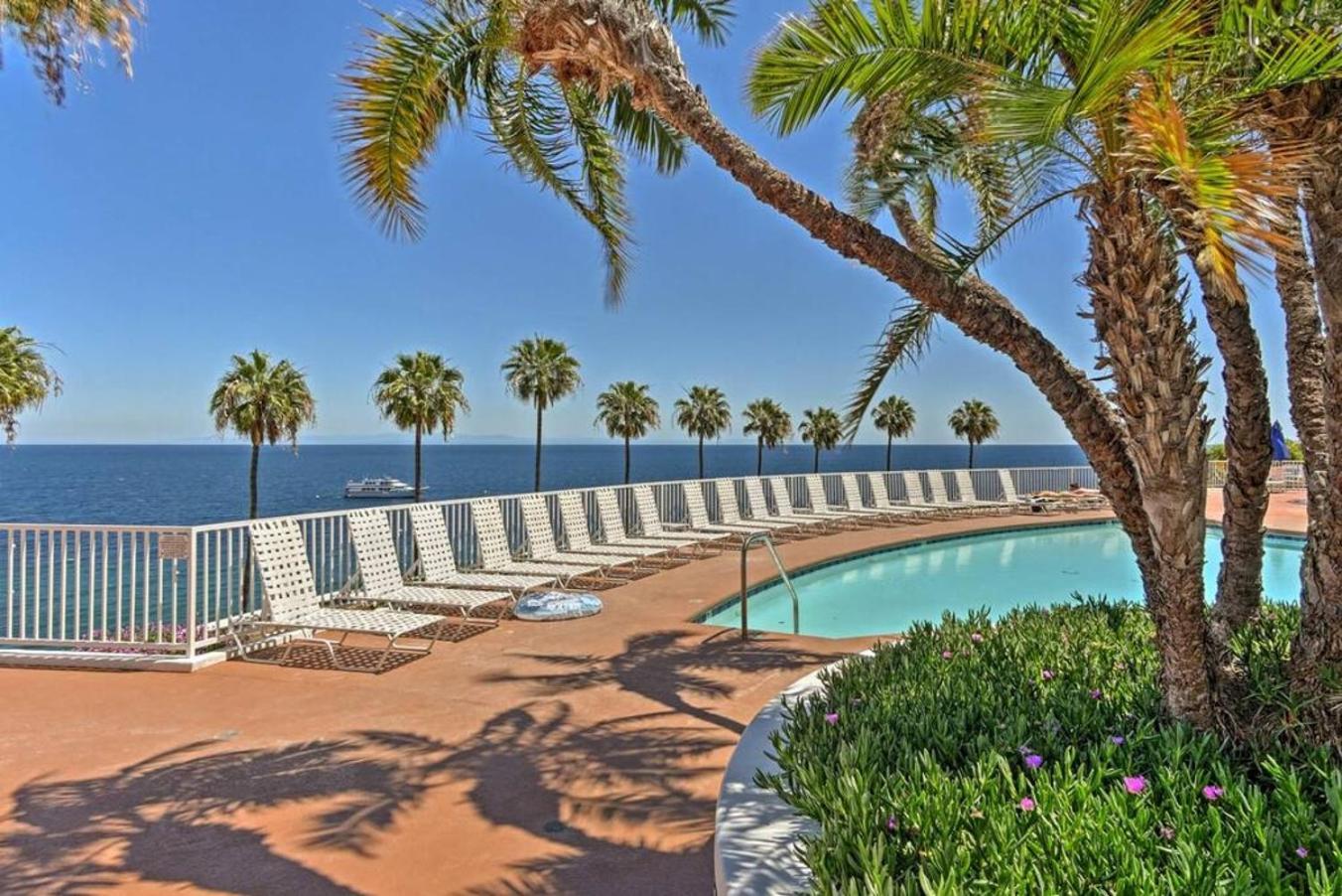 Gorgeous Oceanfront Villa With Panoramic Views Avalon Kültér fotó